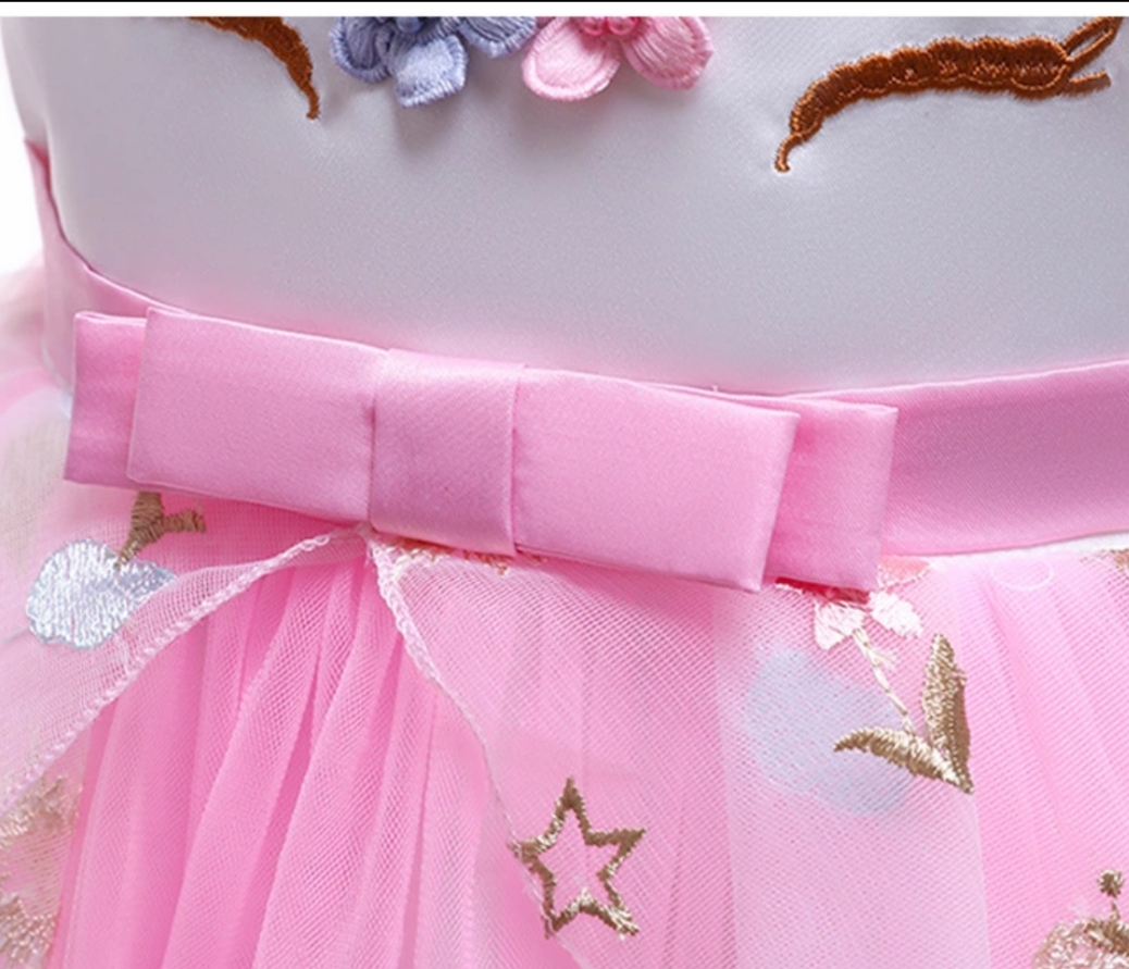 Rochie tull roz " Printesa unicorn" , aripi multicolore si coronita incluse si jupa din crinolina