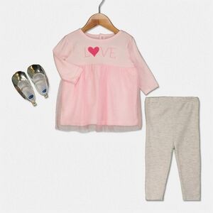 Set 3 piese " Love pink", bluza tip rochita, leggings gri, papucei argintii